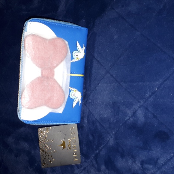 Loungefly~Disney~Snow White Wallet - Picture 1 of 7